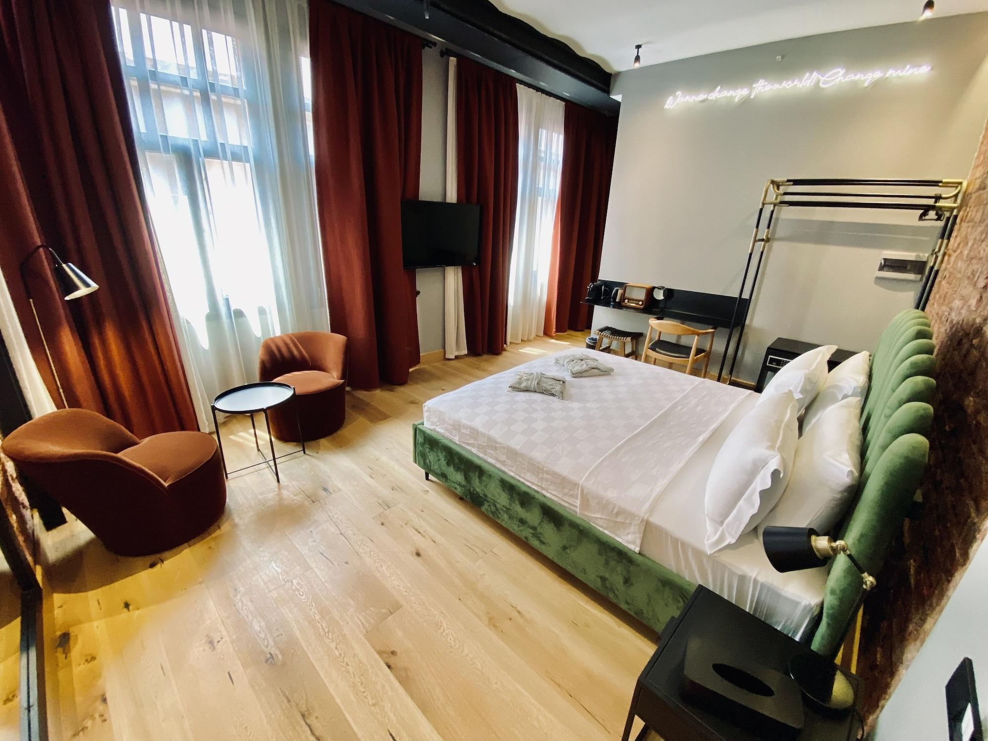 Ruz Hotels イスタンブール エクステリア 写真 A room at the hotel